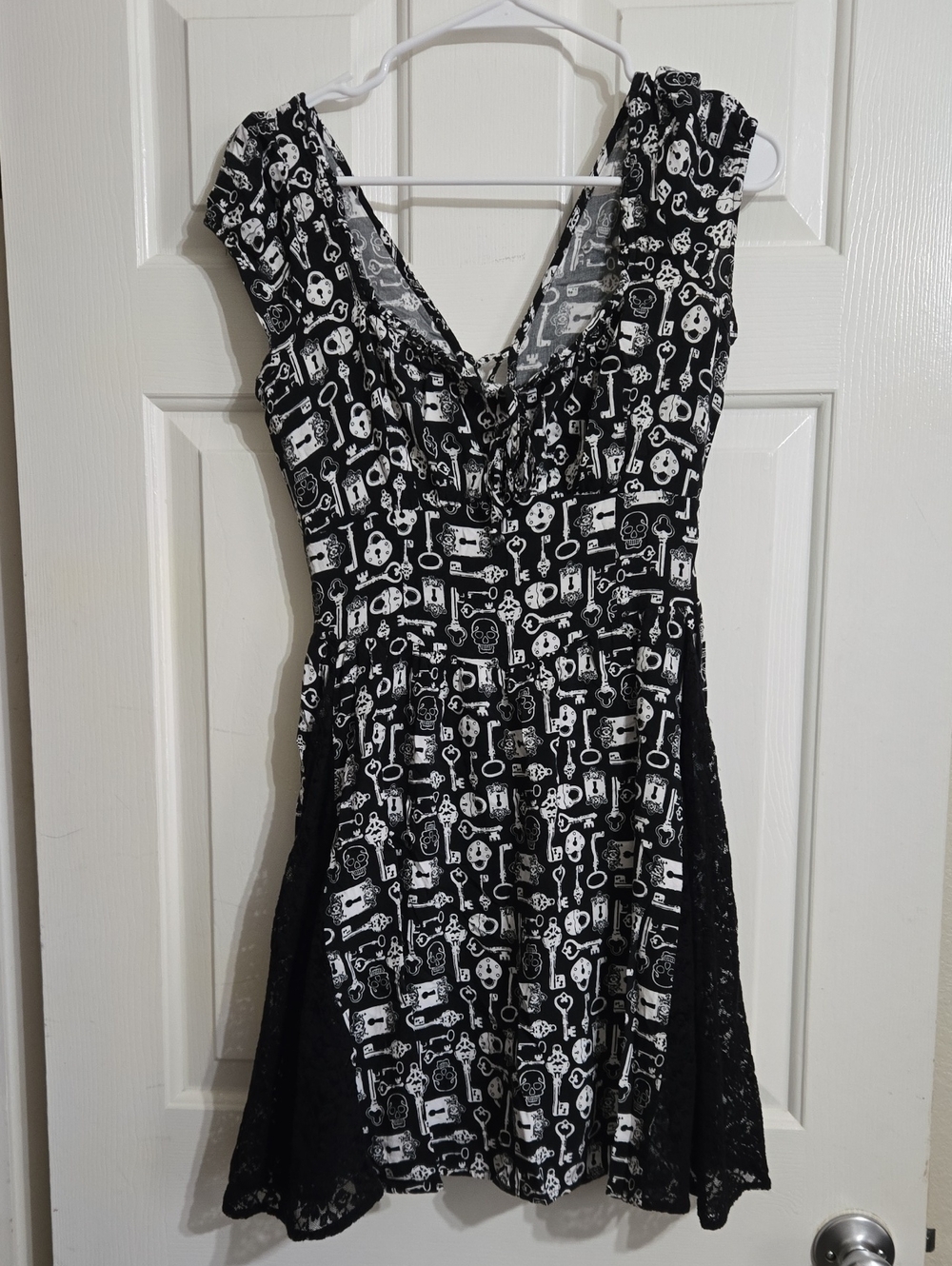 Hot Topic Black & White Gothic Key and Skull Skater Dress